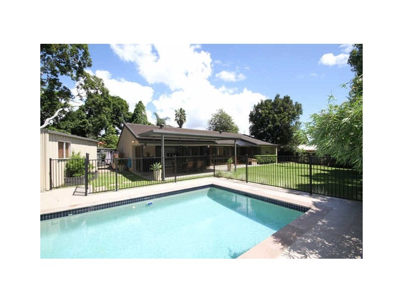 69 Chisholm Road, Carrara QLD 4211