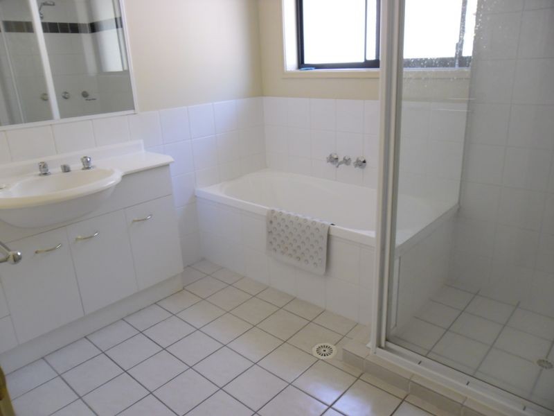 12/20 Paddington Drive, Carrara QLD 4211