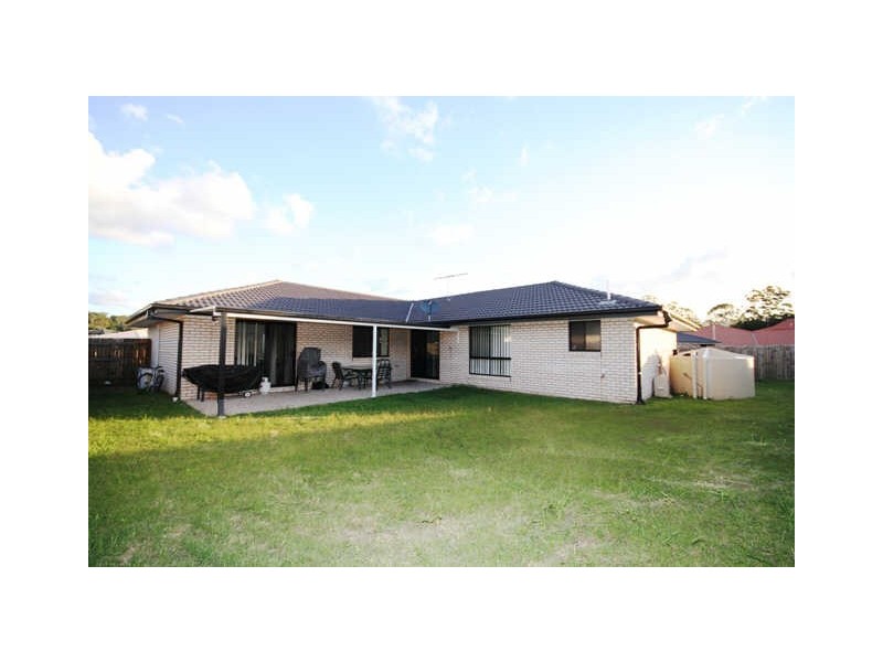 4 Clay Court, Pimpama QLD 4209