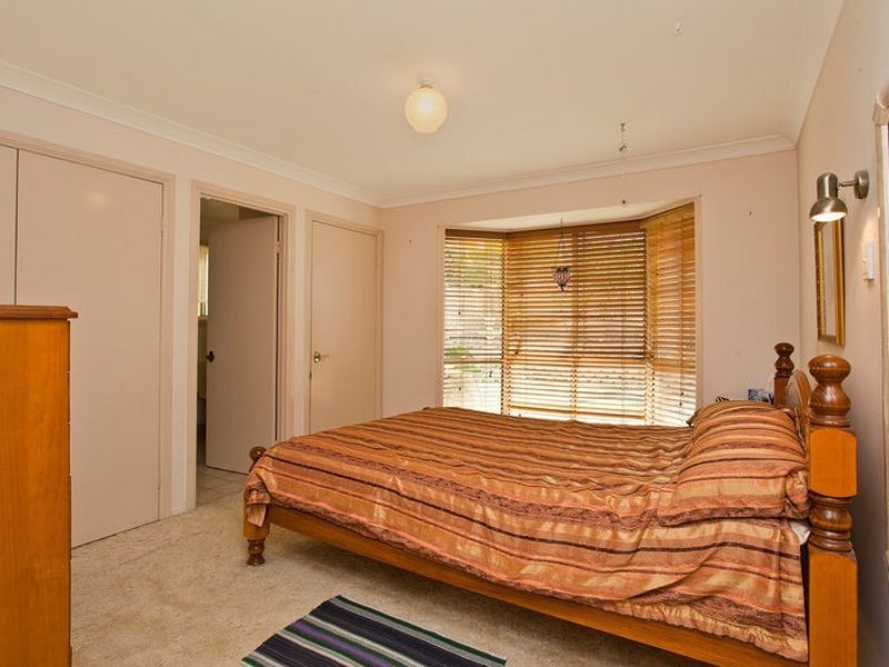 17 Trafalgar Street, Highland Park QLD 4211