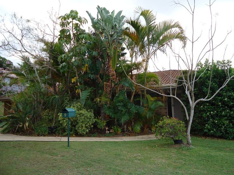 9 Piccadilly Place, Highland Park QLD 4211