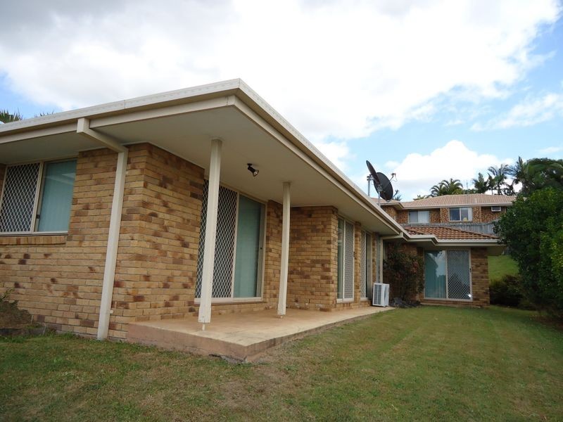 9 Piccadilly Place, Highland Park QLD 4211
