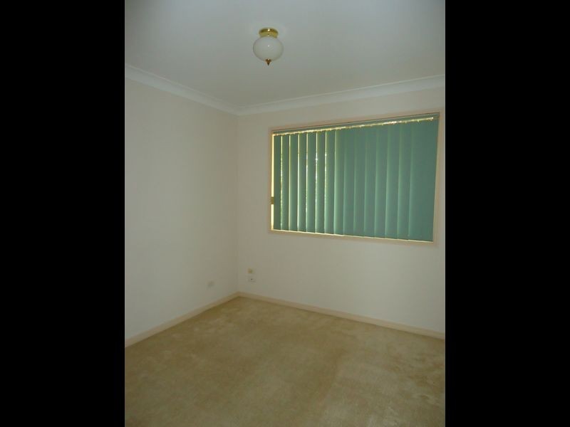 9 Piccadilly Place, Highland Park QLD 4211