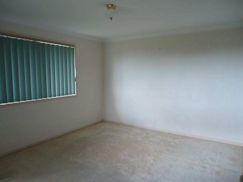 9 Piccadilly Place, Highland Park QLD 4211