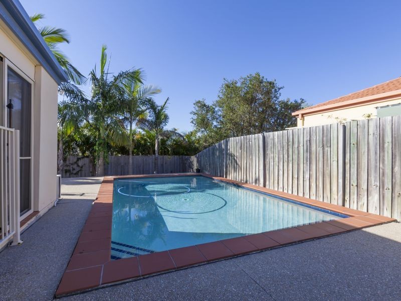 6 Kowhai Place, Nerang QLD 4211