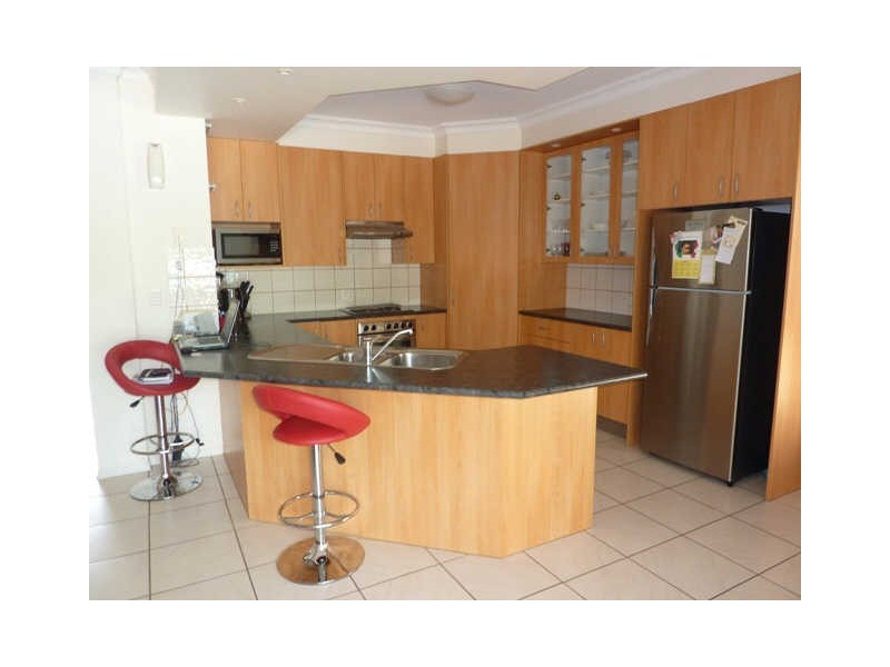 82 Kincaid Drive, Highland Park QLD 4211