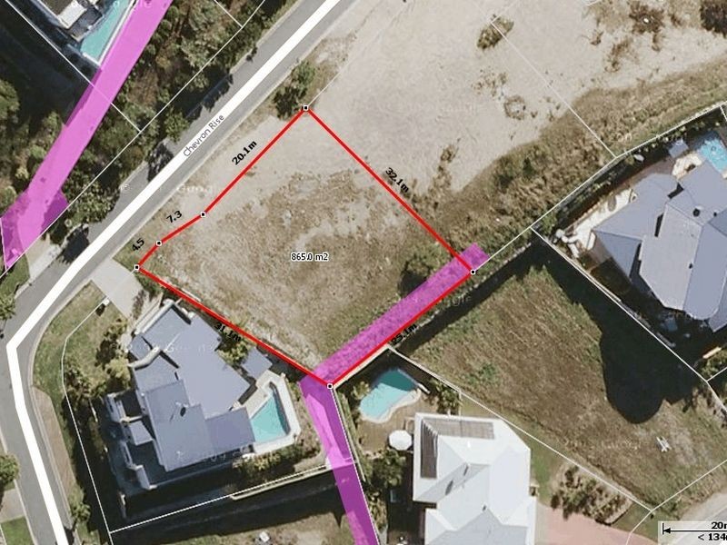 13 Chevron Rise, Highland Park QLD 4211