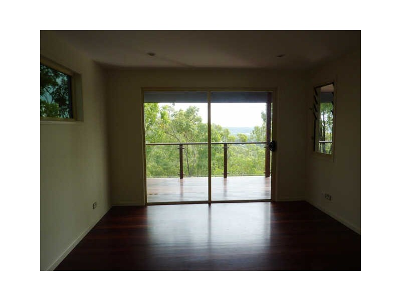 58 Tara Vista Boulevard, Highland Park QLD 4211