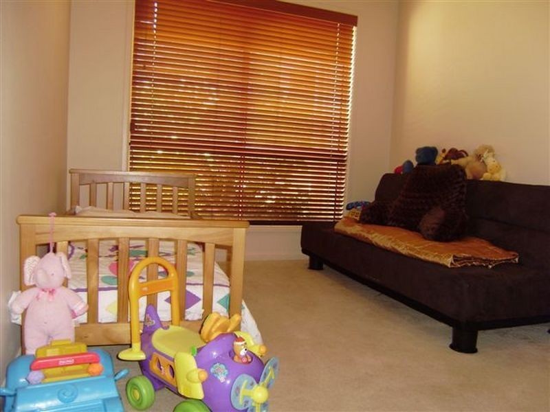 10 Riverwood Drive, Ashmore QLD 4214