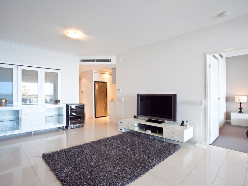 616/430 Marine Parade, Biggera Waters QLD 4216