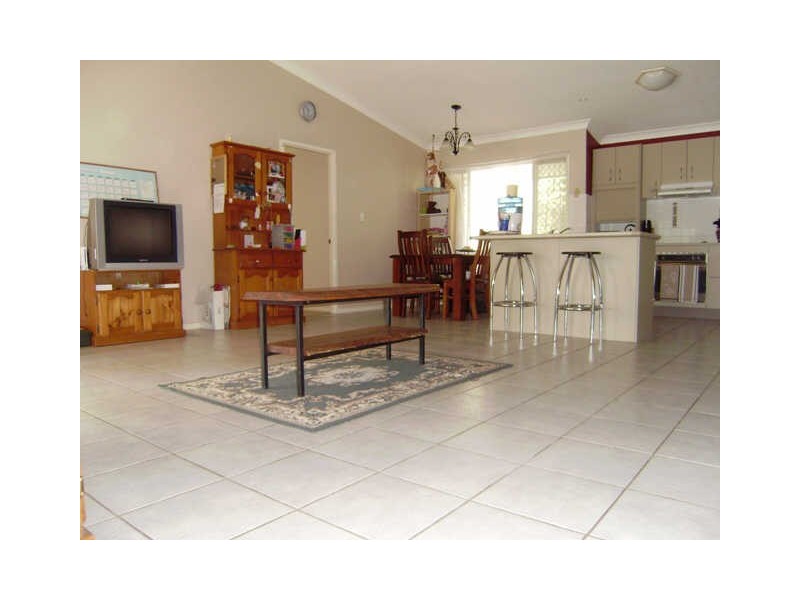 201 Dugandan Street, Nerang QLD 4211