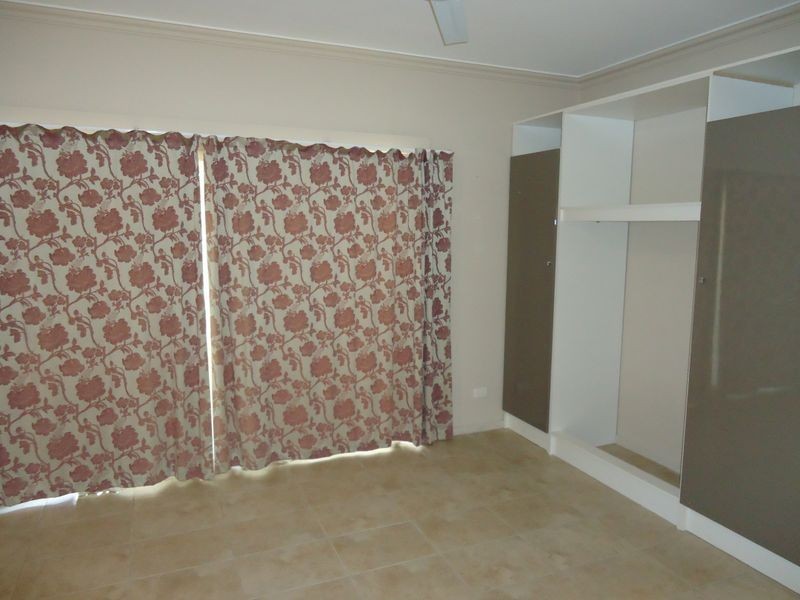 5 Mountain View Crest, Mount Nathan QLD 4211
