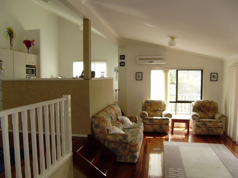 63 Trentbridge Court, Mount Nathan QLD 4211