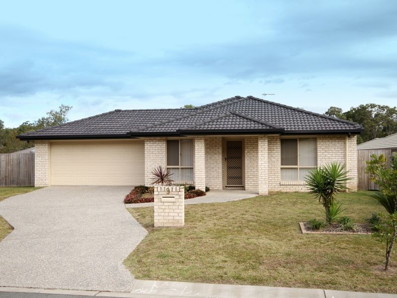 9 Debbie Way, Nerang QLD 4211