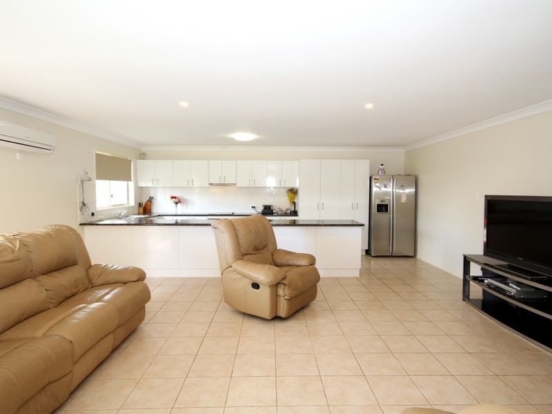9 Debbie Way, Nerang QLD 4211