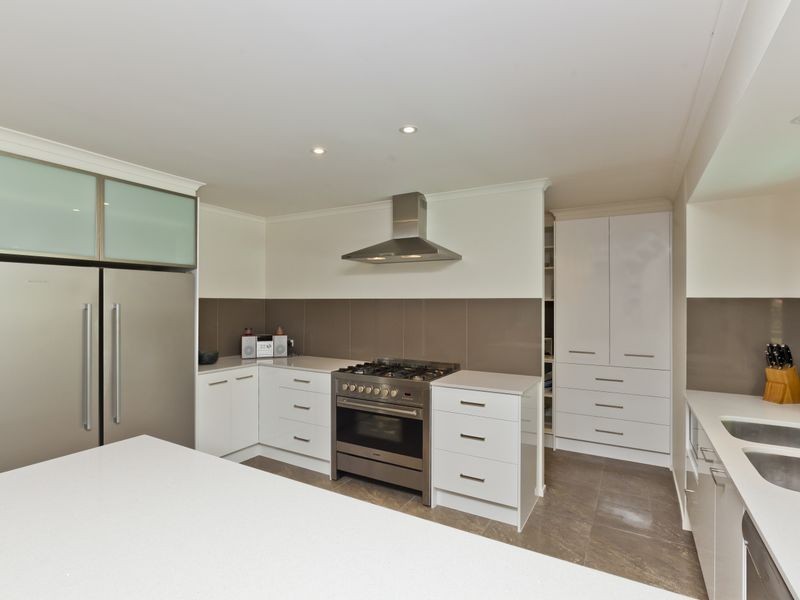 5 Lutana Street, Nerang QLD 4211
