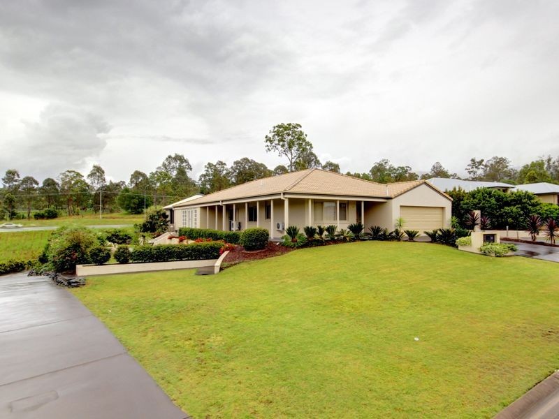 10 Pasture Place, Mount Nathan QLD 4211