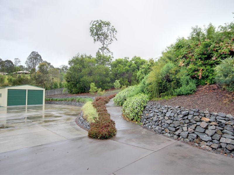 10 Pasture Place, Mount Nathan QLD 4211