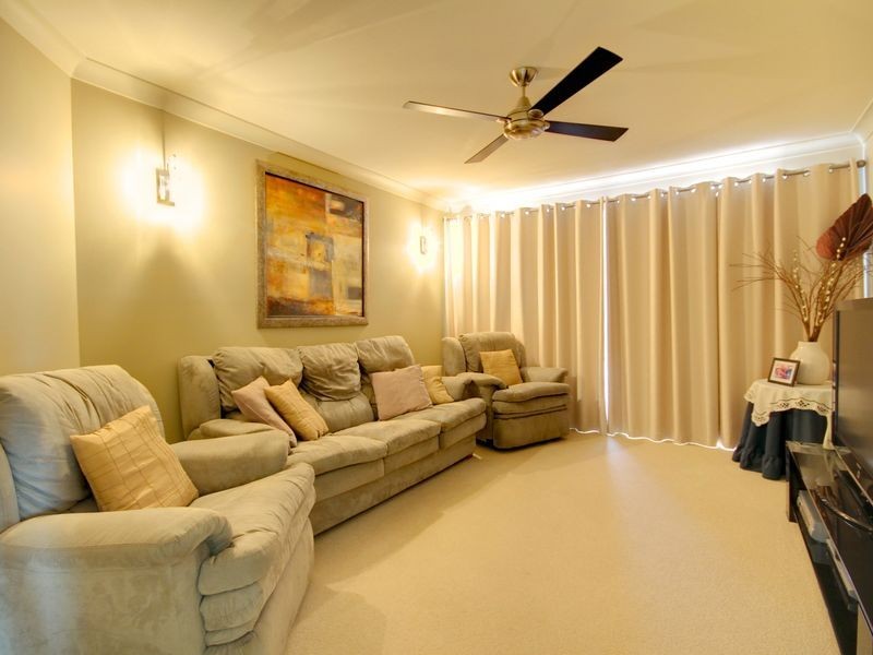 10 Pasture Place, Mount Nathan QLD 4211