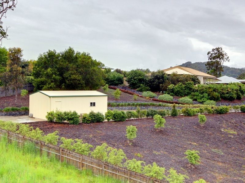 10 Pasture Place, Mount Nathan QLD 4211
