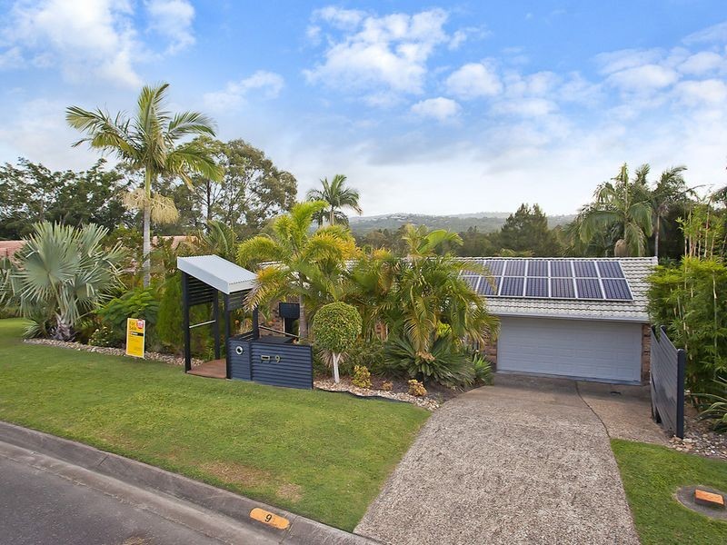 9 Baltimore Court, Carrara QLD 4211