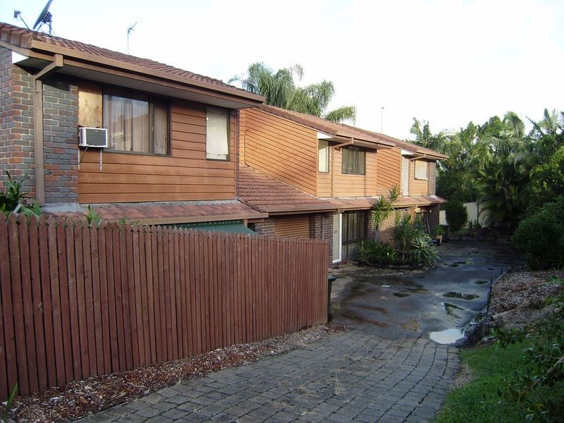 2/6 Parkridge Drive, Molendinar QLD 4214
