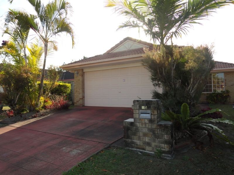 15 Shenton Way, Nerang QLD 4211