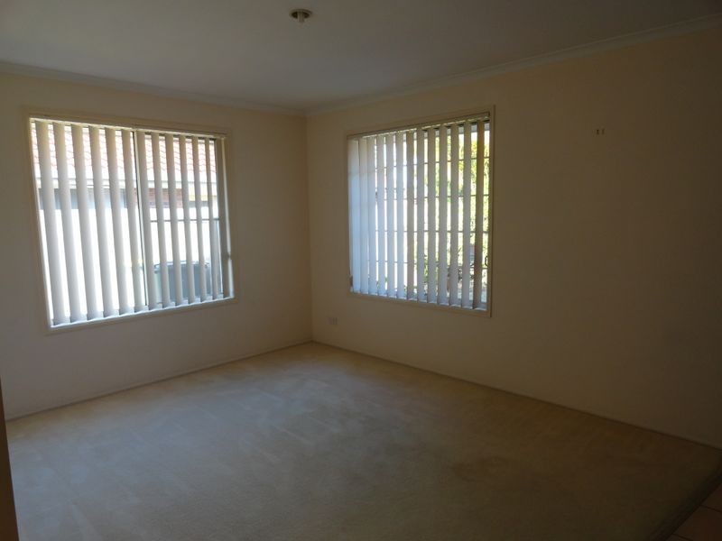 15 Shenton Way, Nerang QLD 4211