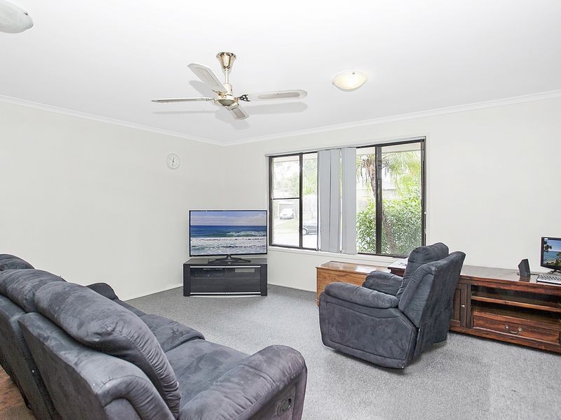 7 Cozens Way, Highland Park QLD 4211