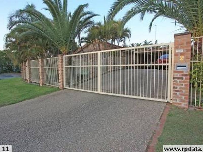 2 Bonin Close, Pacific Pines QLD 4211