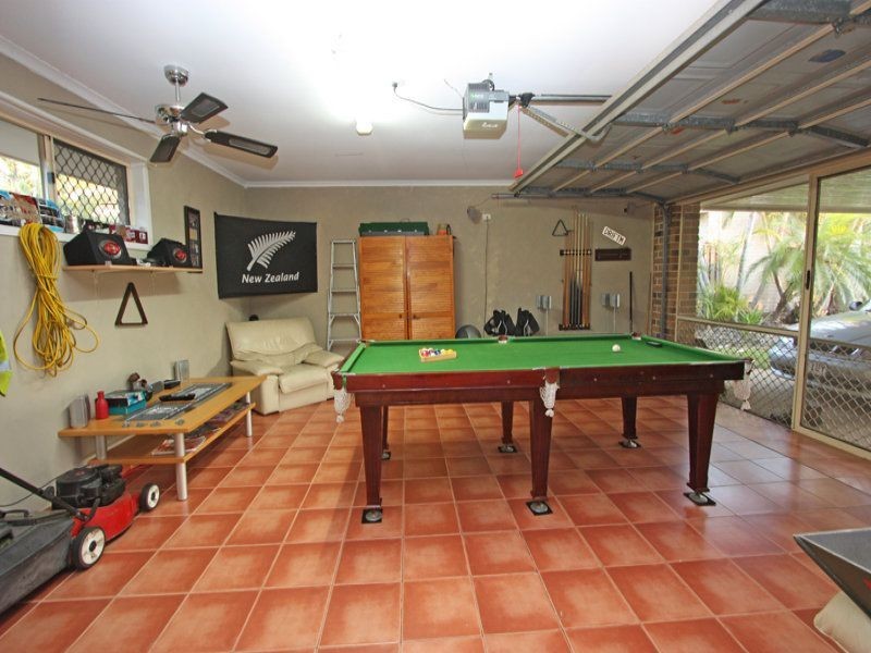 2 Bonin Close, Pacific Pines QLD 4211