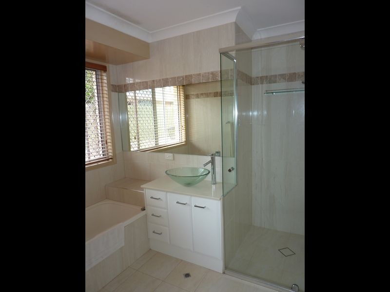 51 Kincaid Drive, Highland Park QLD 4211