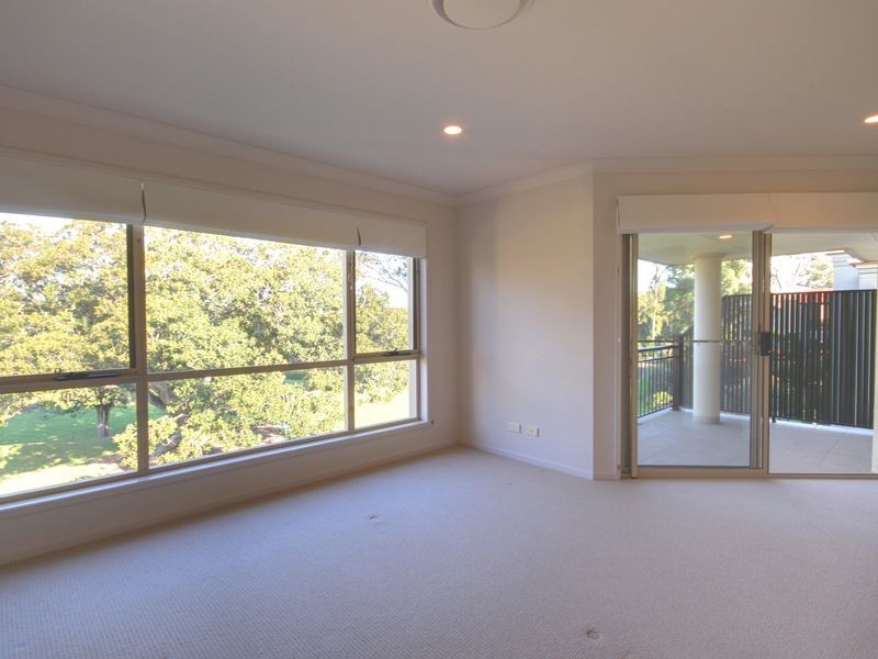 45 Riverwood Drive, Ashmore QLD 4214