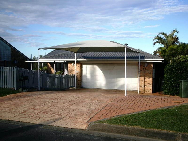 40 Hastings Crescent, Carrara QLD 4211