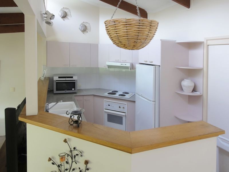 9 Trafalgar Street, Highland Park QLD 4211