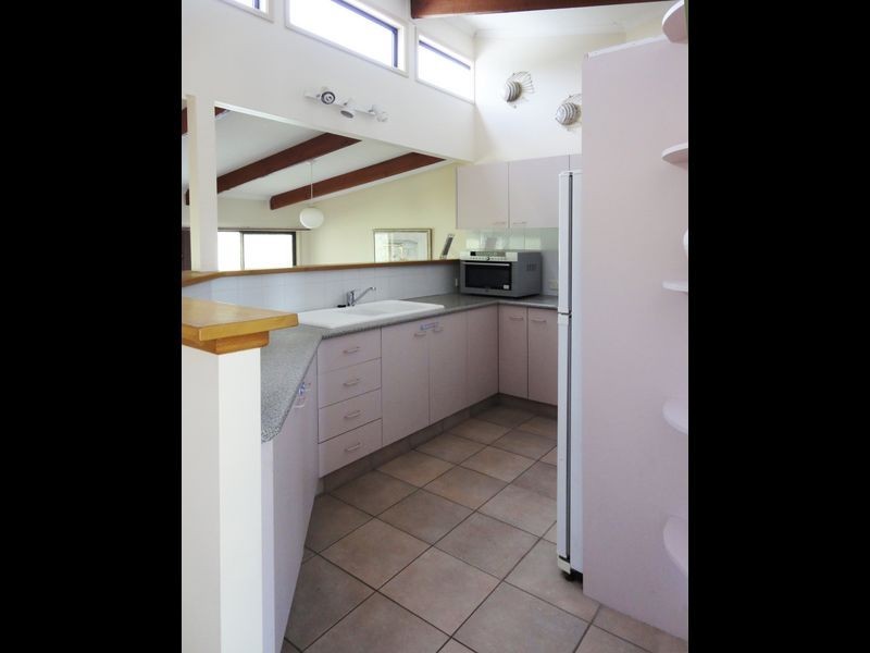 9 Trafalgar Street, Highland Park QLD 4211