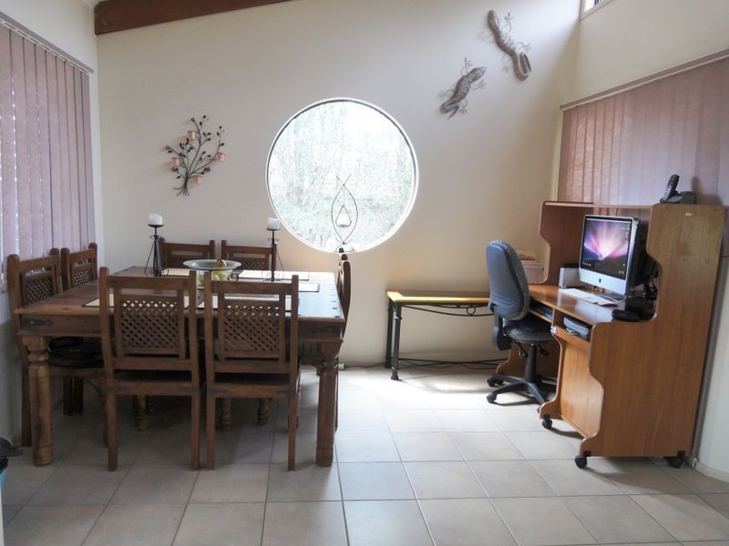 9 Trafalgar Street, Highland Park QLD 4211