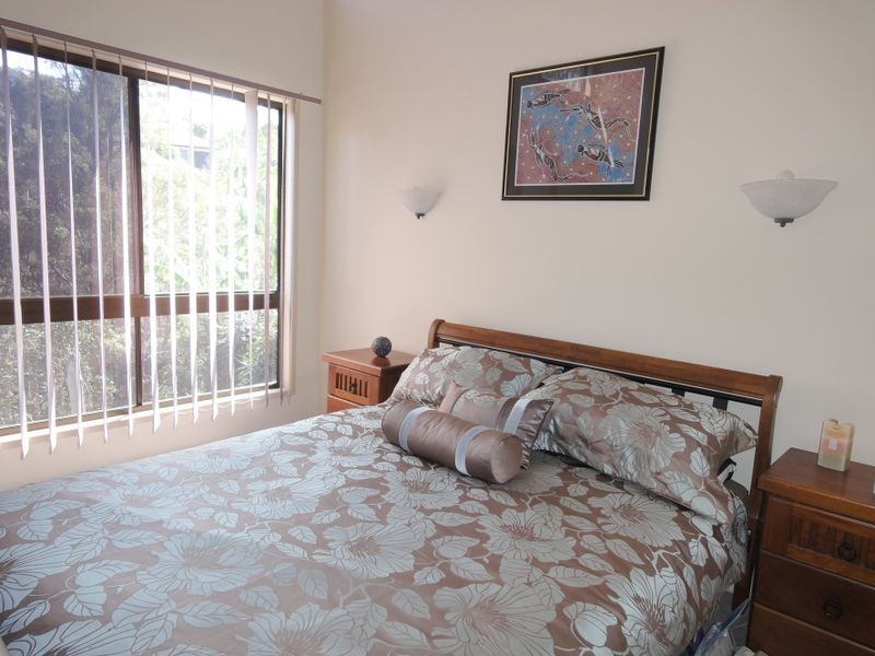 9 Trafalgar Street, Highland Park QLD 4211