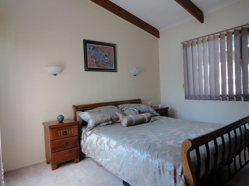 9 Trafalgar Street, Highland Park QLD 4211