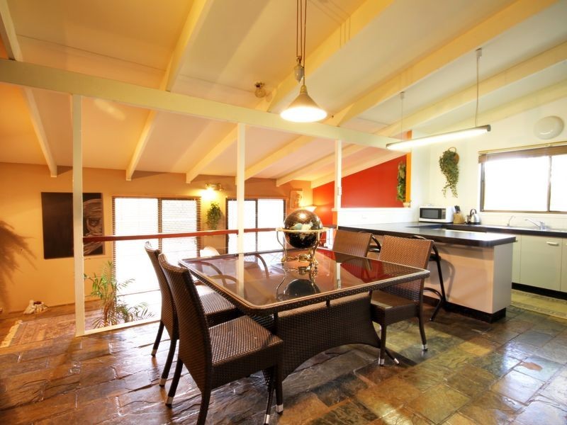 1 Minugh Court, Carrara QLD 4211
