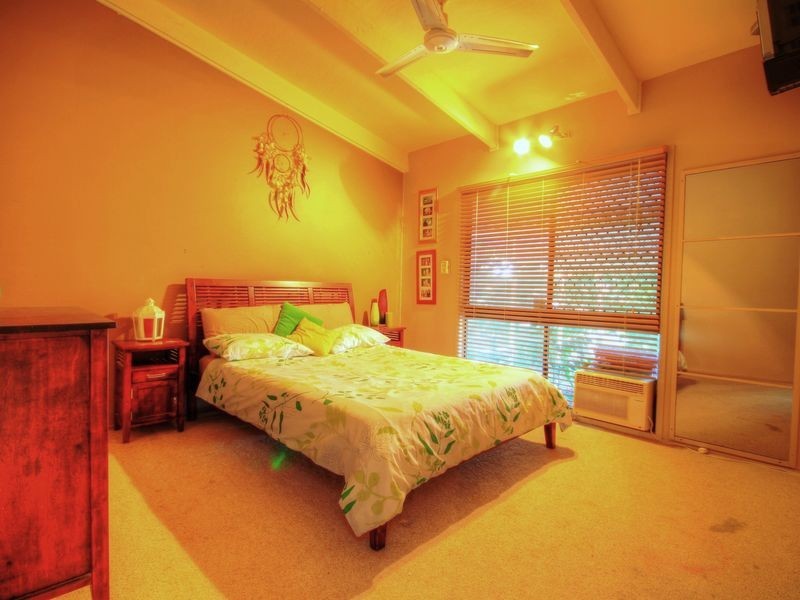 1 Minugh Court, Carrara QLD 4211