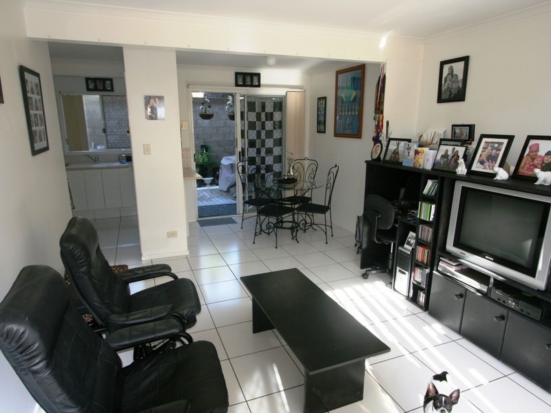 50/42-46 Murev Way, Carrara QLD 4211