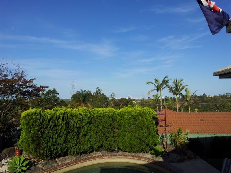 1 Jindabyne Court, Highland Park QLD 4211