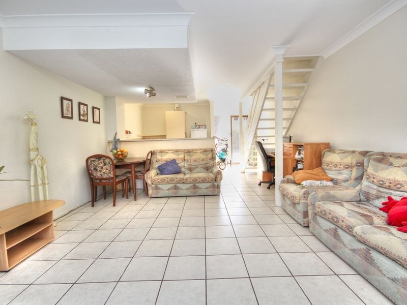 2 Orchid C 67 Nerang Street, Nerang QLD 4211