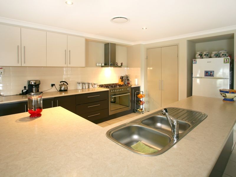 10 Creek Flat Road, Mount Nathan QLD 4211