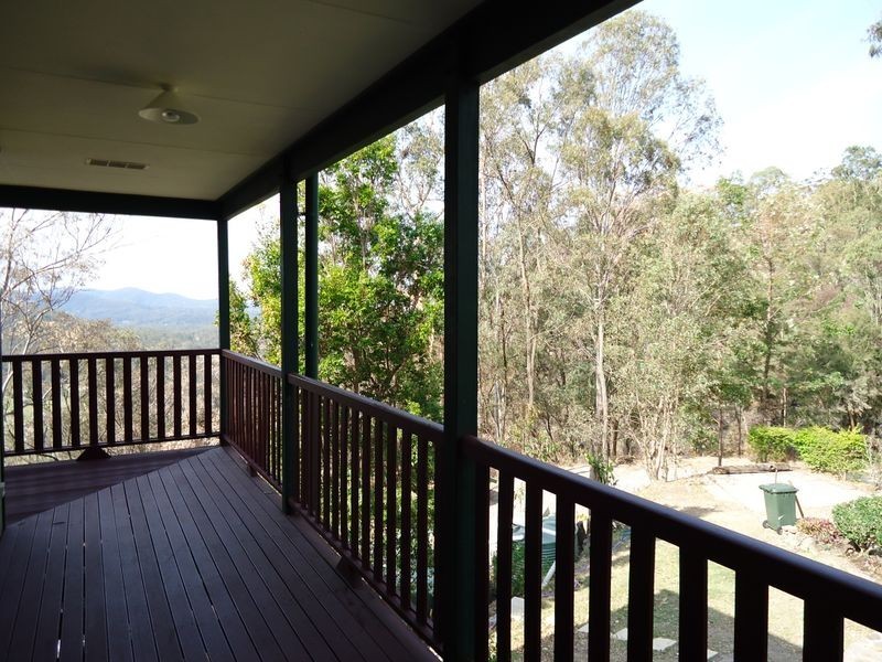 40 King Parrot Court, Clagiraba QLD 4211