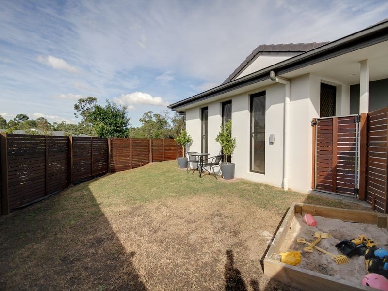 2/2 Abbey Rose Way, Nerang QLD 4211