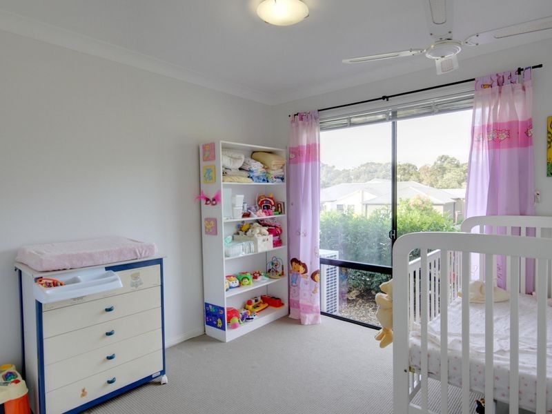 2/2 Abbey Rose Way, Nerang QLD 4211