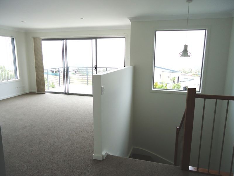 18 Chevron Rise, Highland Park QLD 4211