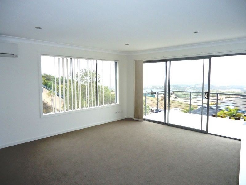 18 Chevron Rise, Highland Park QLD 4211